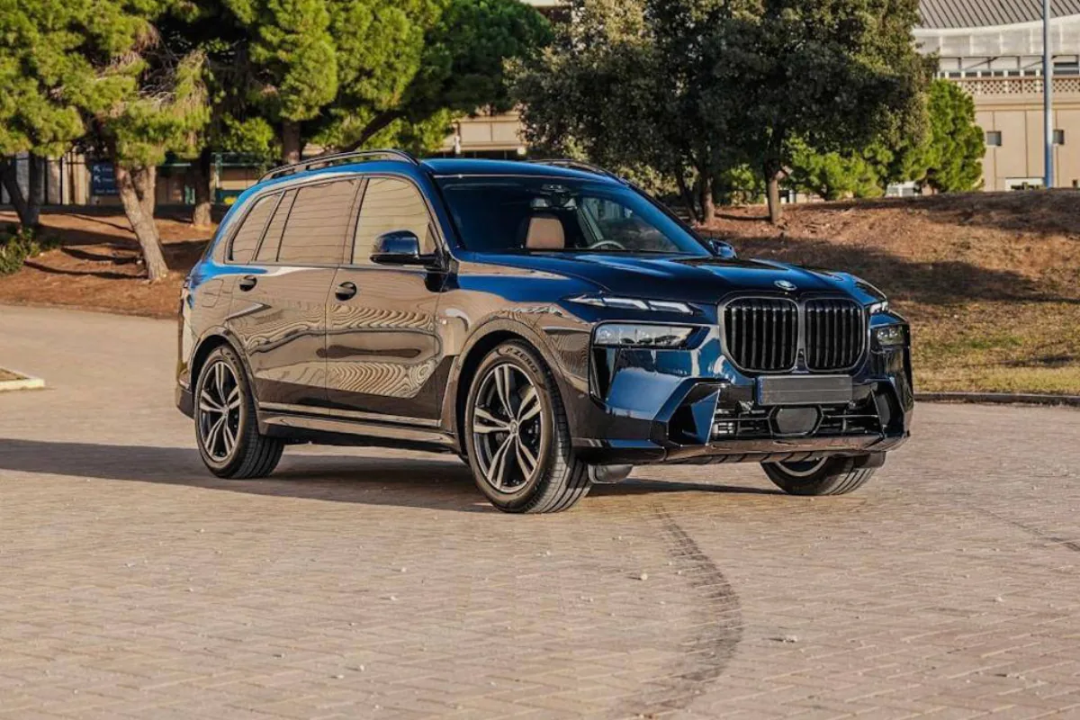 Rent BMW X7 in Marbella