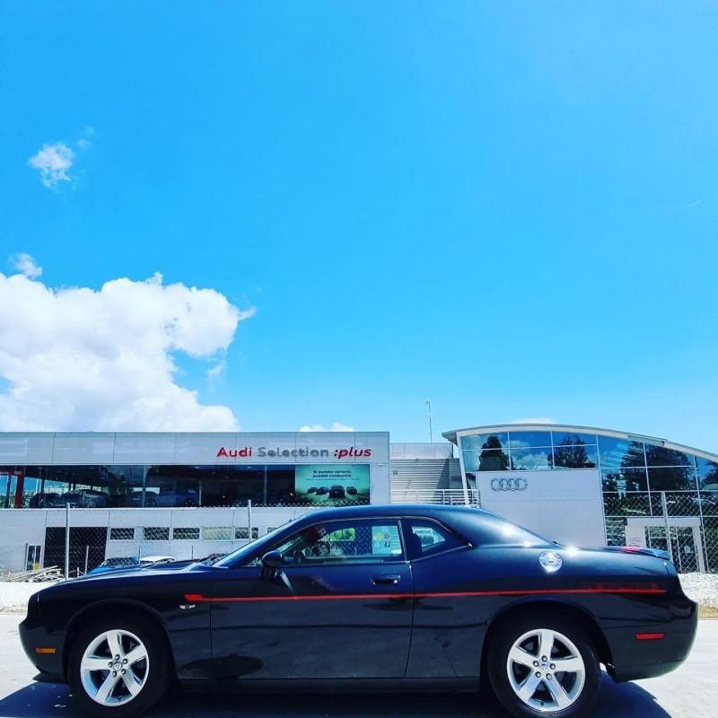 Rent Dodge Challenger in Marbella